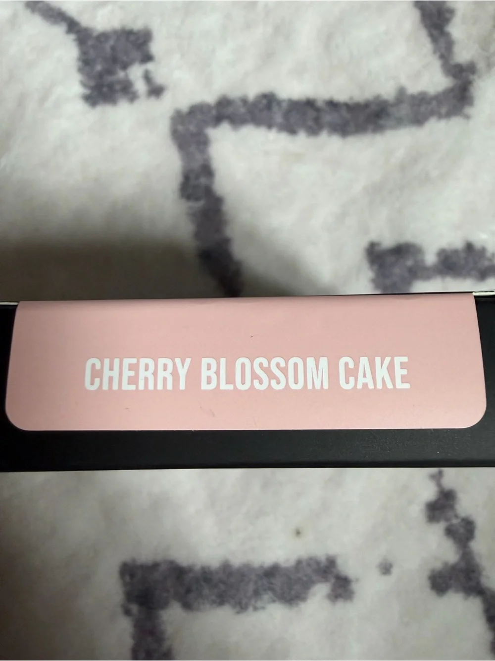 Huda Beauty Easy Bake and Snatch Cherry Blossom Cake Pressed Powder